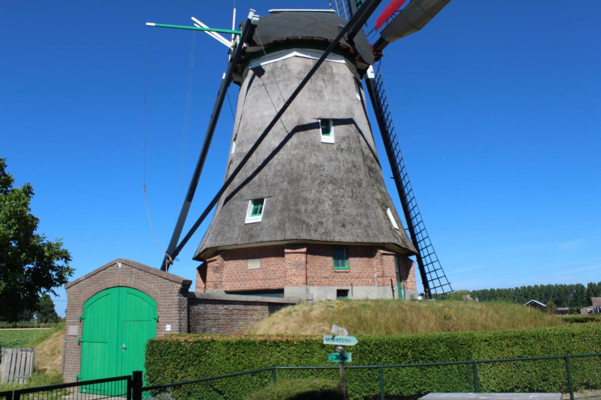 Slapen Aan De Voet Van De Molen Ovezande Luaran gambar